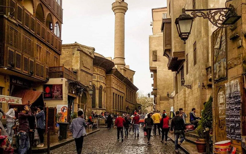 PYRAMIDS, THE EGYPTIAN MUSEUM AND KHAN EL-KHALILI BAZAAR